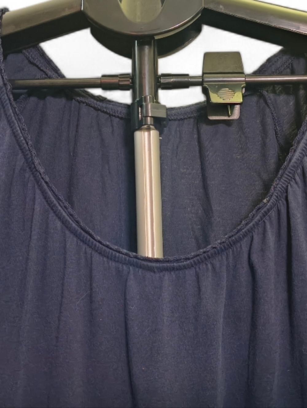 Ann Taylor LOFT Navy Blue Short Sleeve Top Size L Soft Lightweight Scoop Neck - Picture 4 of 7